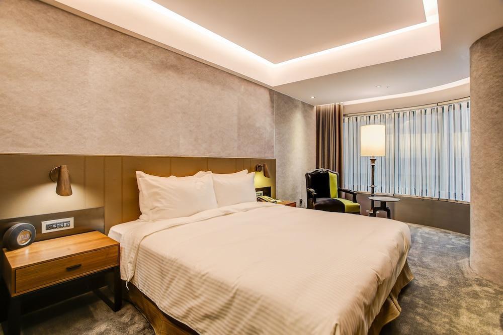 Check Inn Taipei Nanjing Buitenkant foto