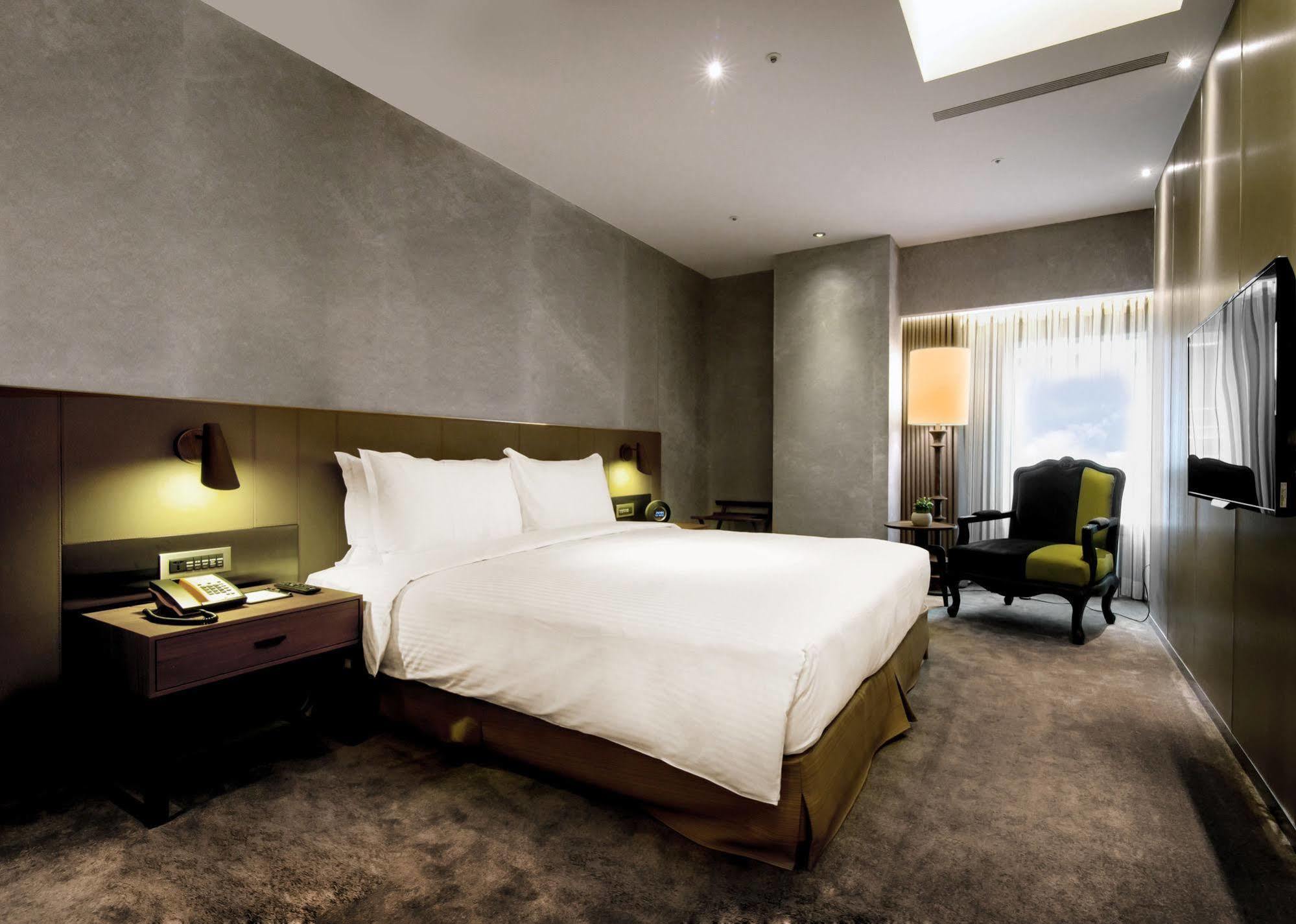 Check Inn Taipei Nanjing Buitenkant foto