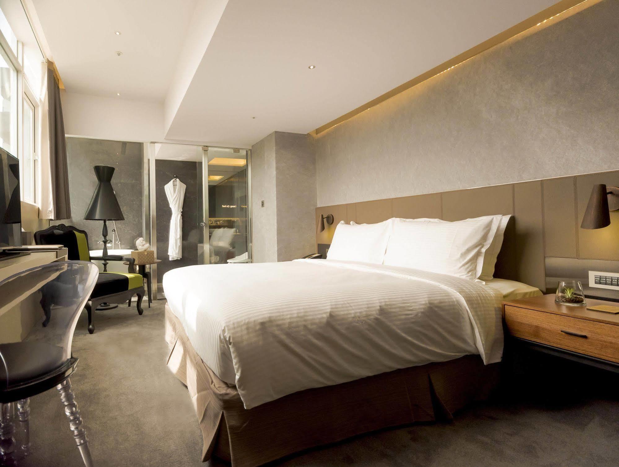 Check Inn Taipei Nanjing Buitenkant foto